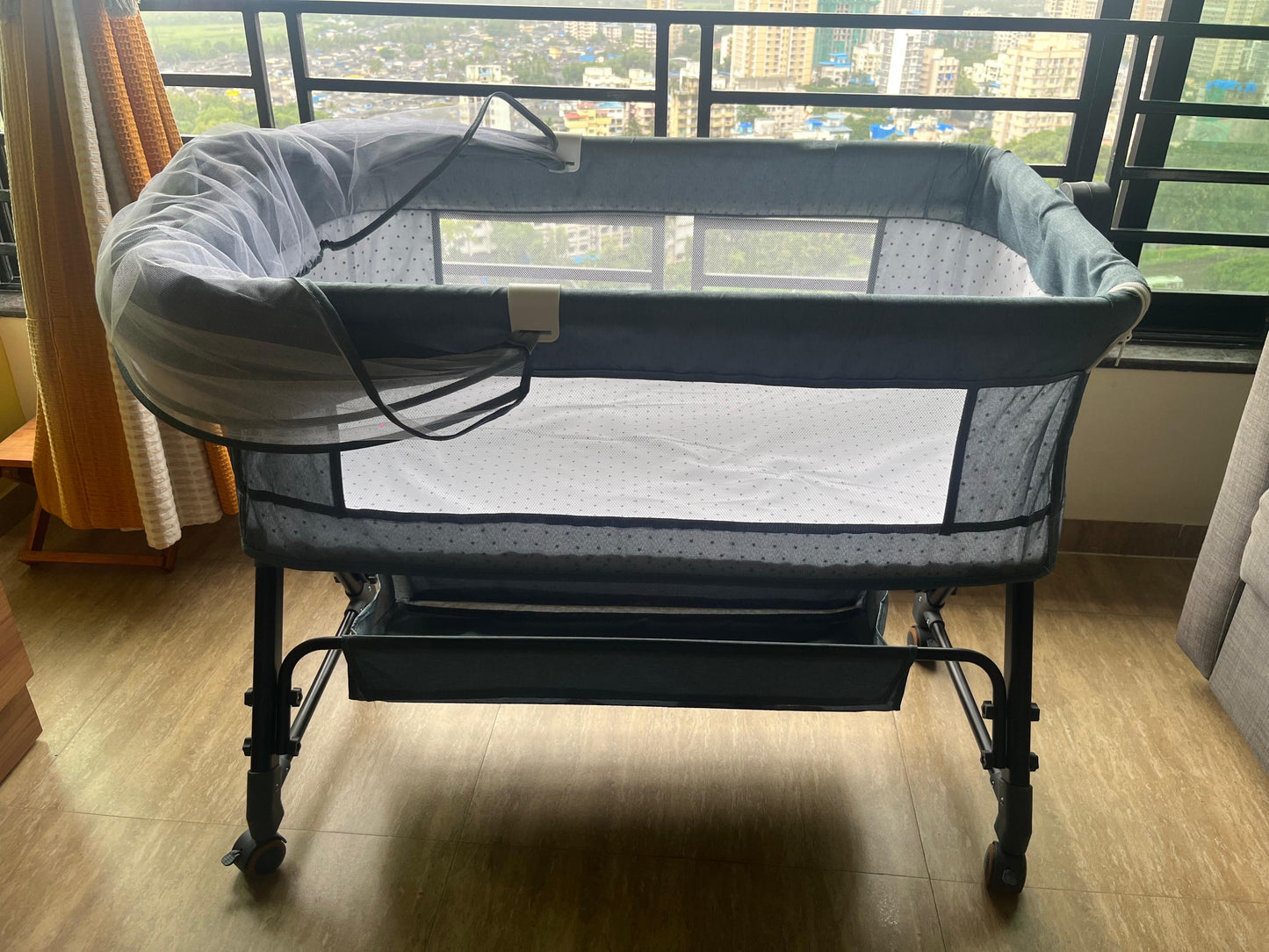 House of Quirk Portable Baby Crib