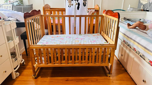 Mee Mee Premium Wooden Baby Cot (Mattress + Mosquito Net)