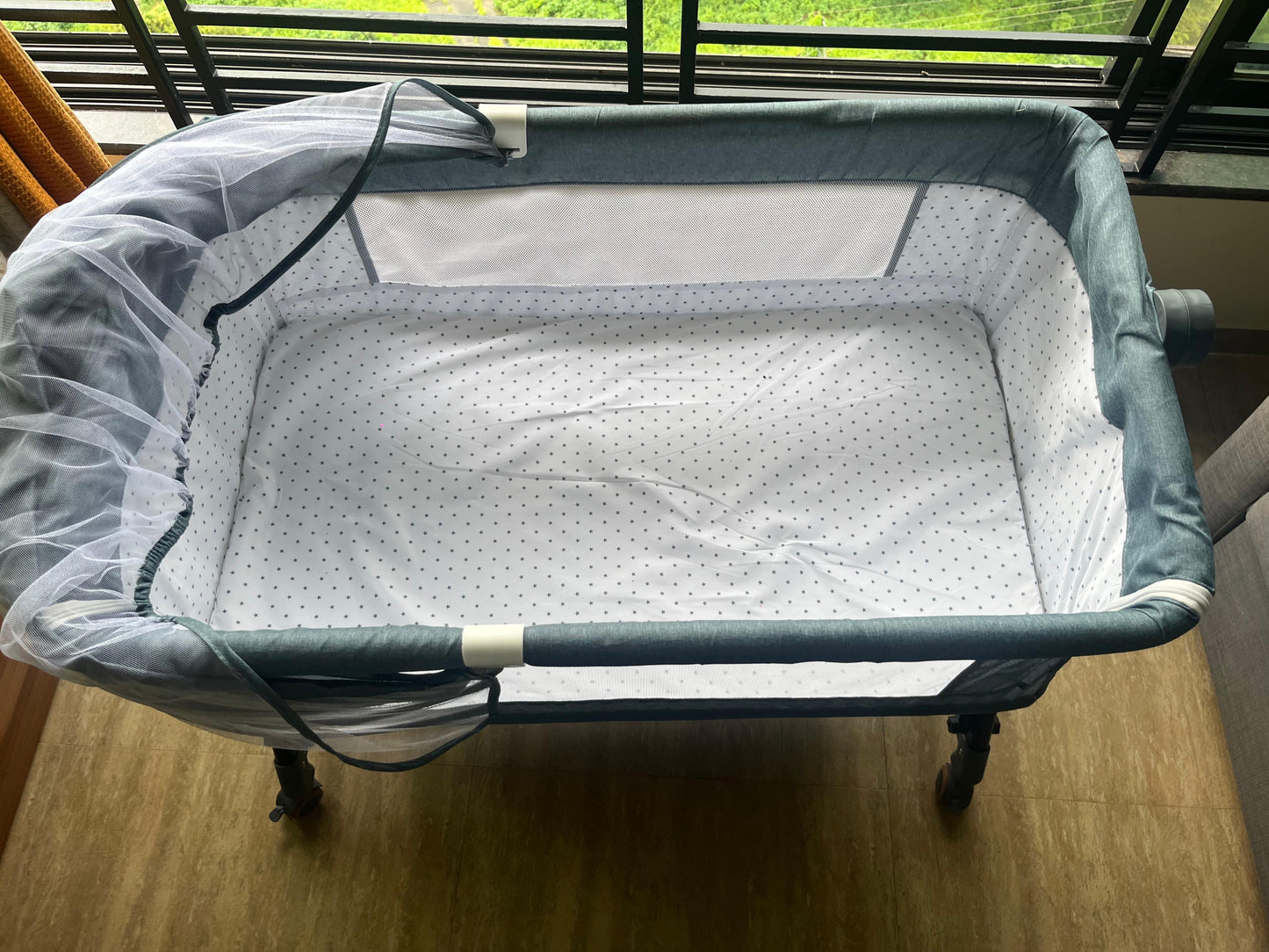 House of Quirk Portable Baby Crib