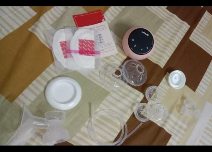 LuvLap Adore Electric Breast Pump