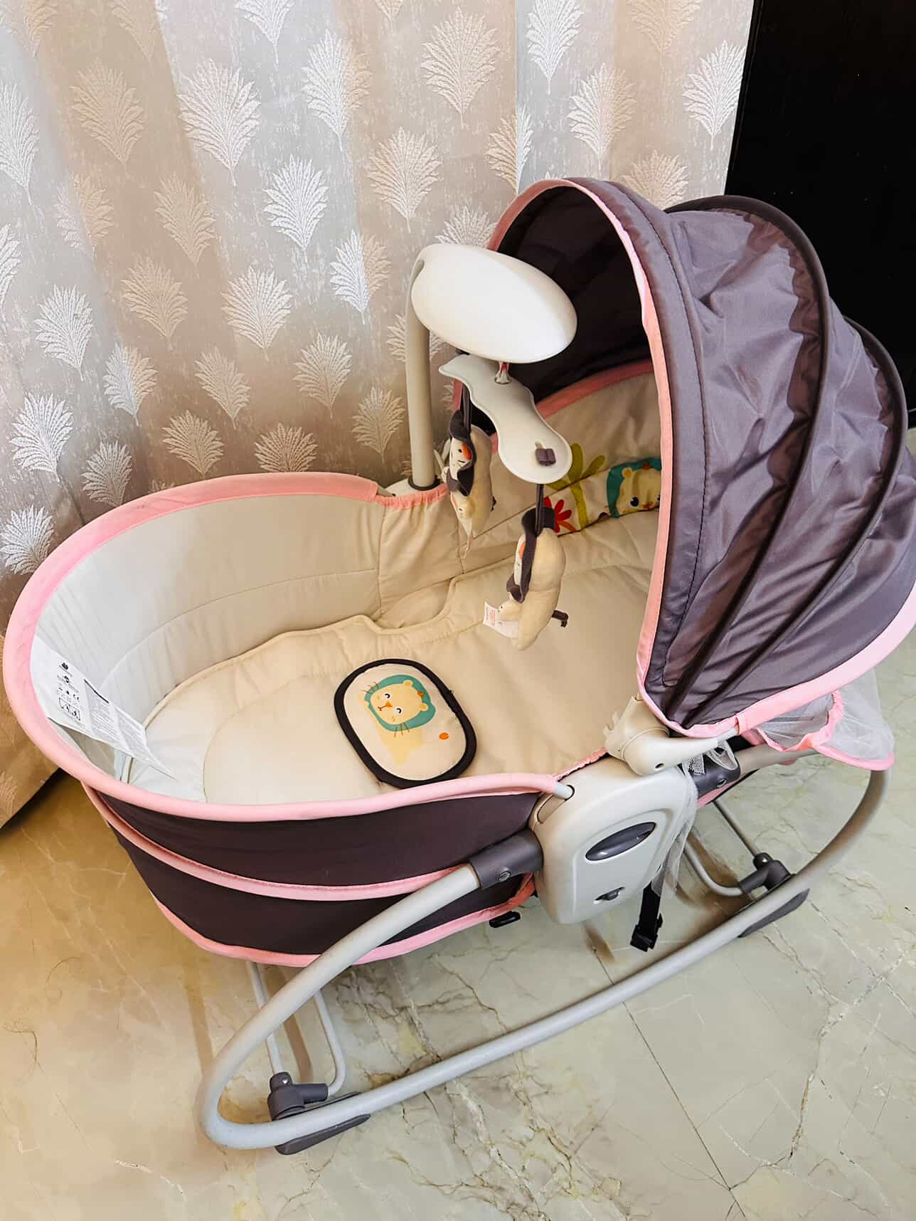 Mastela 5 in 1 Rocker & Bassinet