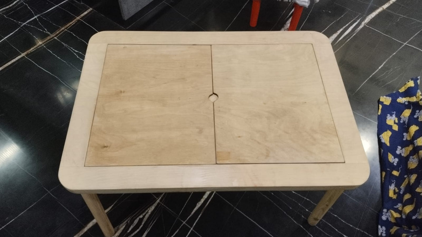 Curious Cub Sensory Table