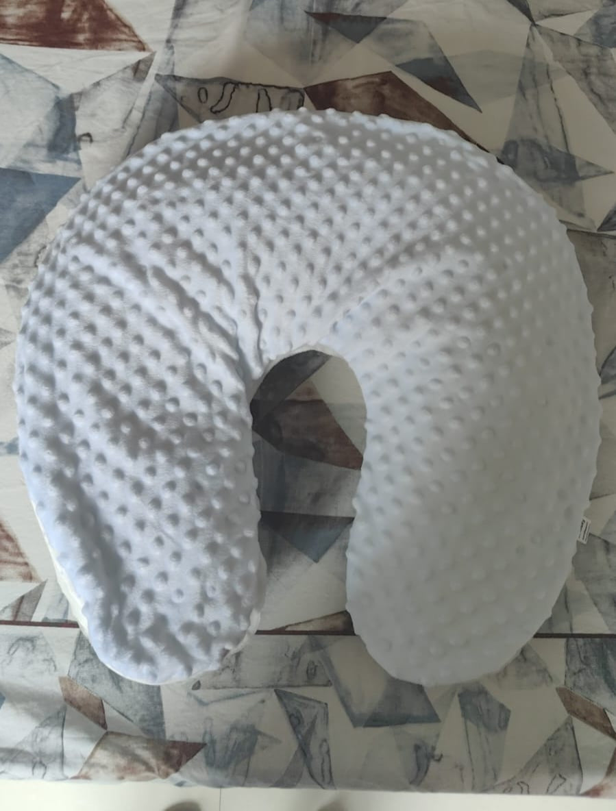 Feeding Pillow - Brand New