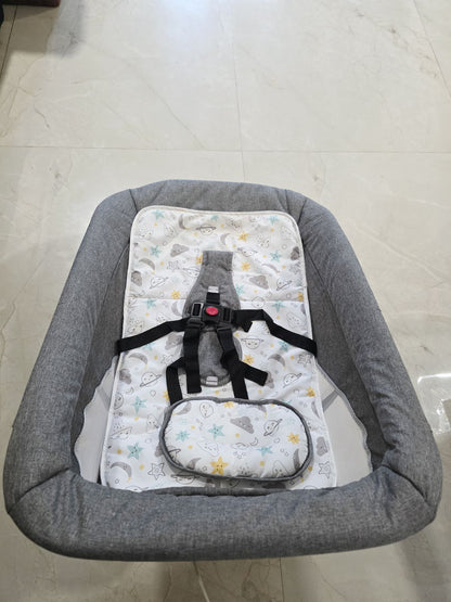 StarAndDaisy Automatic Baby Rocking Chair