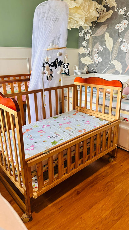 Mee Mee Premium Wooden Baby Cot (Mattress + Mosquito Net)