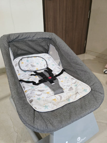 StarAndDaisy Automatic Baby Rocking Chair