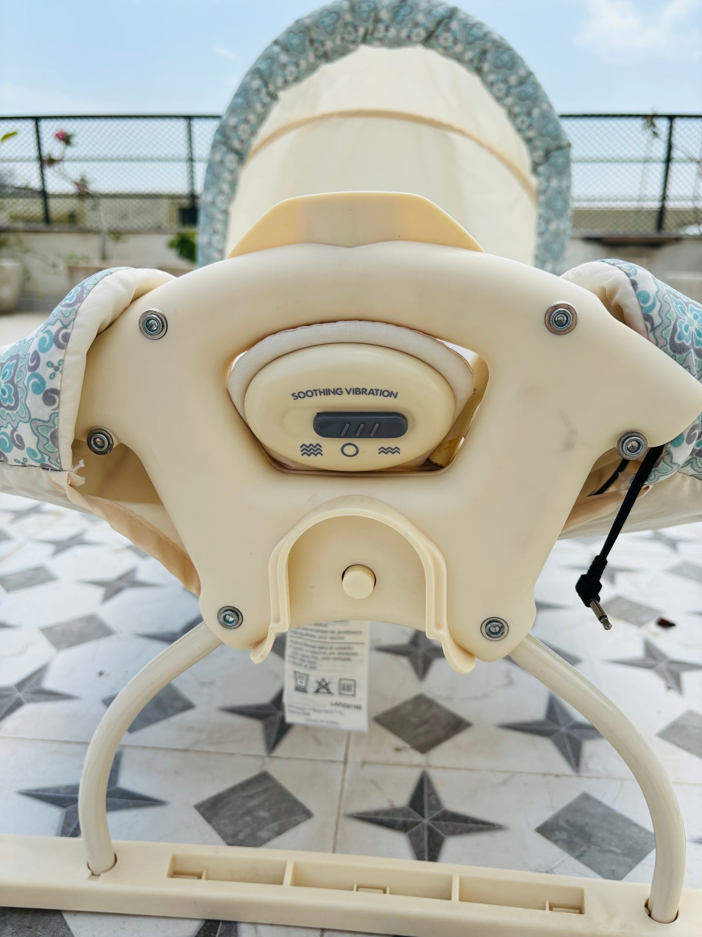 Graco Pack 'n Play Playard with Cuddle Cove Rocker