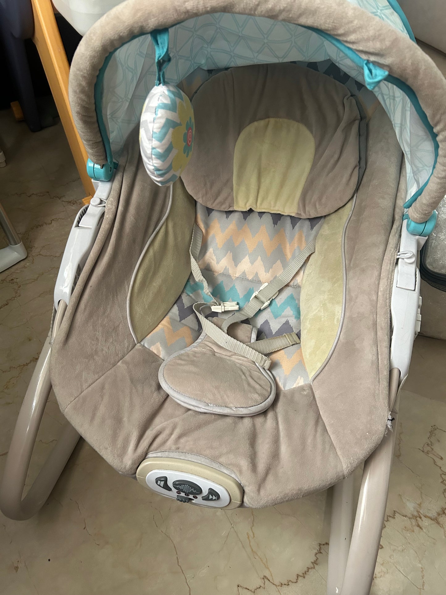 Infantso Baby Rocker & Bouncer for 0 to 2 Years, Portable Rocker for Newborn with Calming Vibrations & Hanging Toys