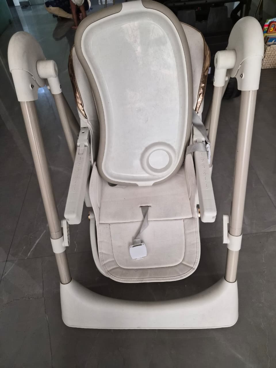 StarAndDaisy Galaxy 2 in1 Rocking Baby High Chair for Boys and Girls Dining Chair 4 Level Reclining Position, Adjustable Height, Locking Wheels, 5 Point Safety Belt