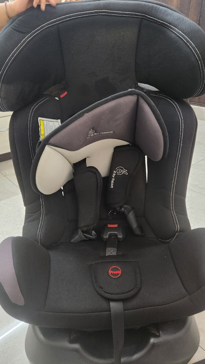 R for Rabbit Jack N Jill Grand ISOFIX Car Seat For Kids 0 To 12 Years With Safety Harness - Pure Black