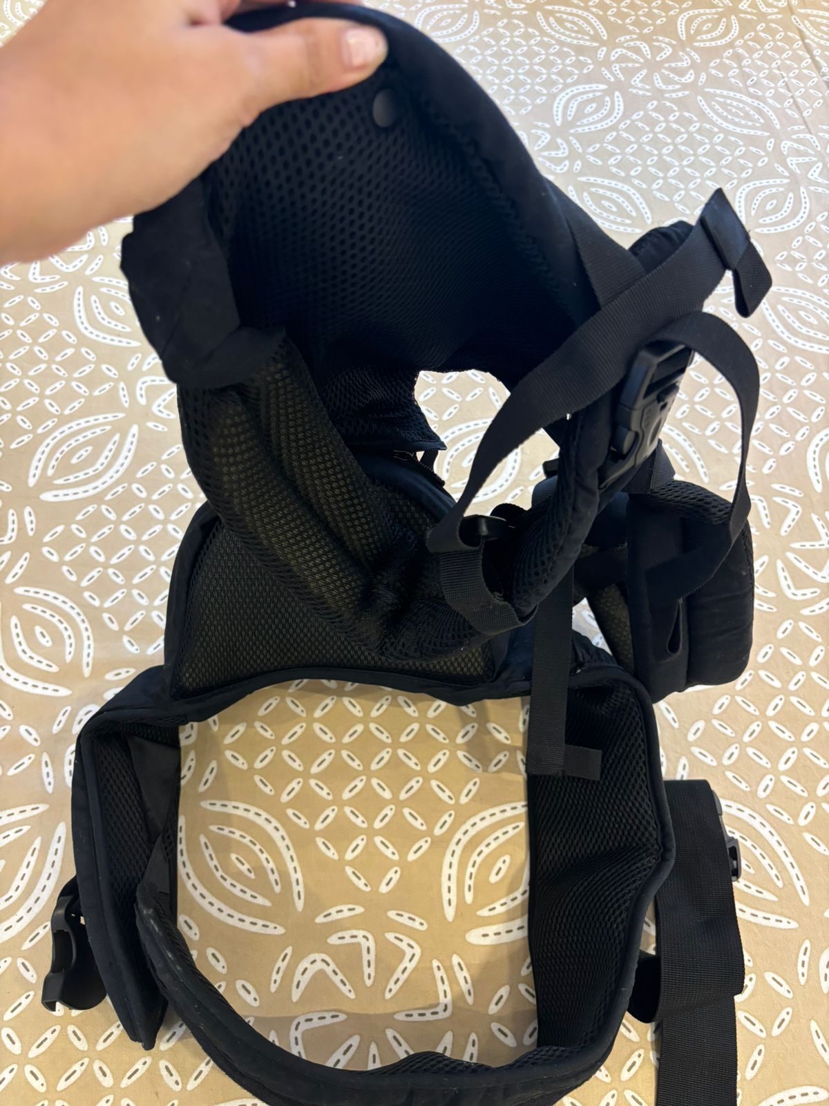 Ai-Mama Baby Carrier with hip support