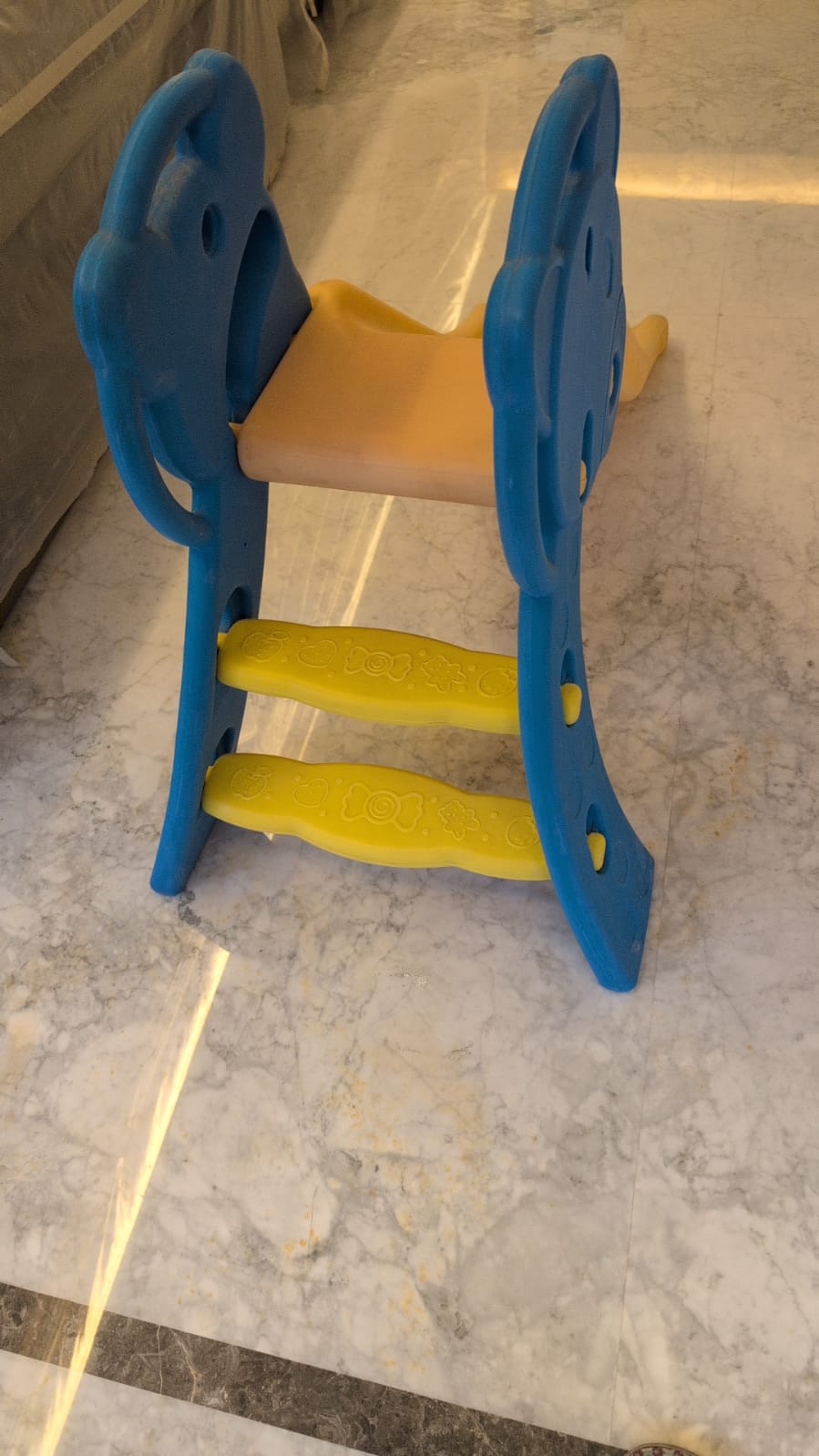 Outdoor & Indoor Foldable Garden Slide (Giraffe)
