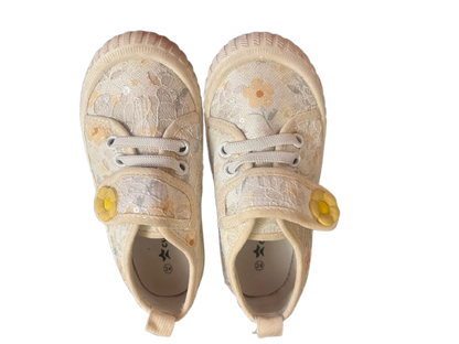 Cutewalk by Babyhug Footwear Velcro Closure Sandal Age 2.5 - 3 years