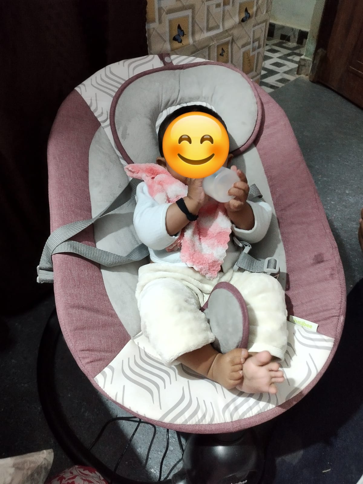 BAYBEE Automatic Electric Swing Cradle for New Born Baby with Adjustable Speed, Remote | Infant Baby Rocker, with Mosquito Net, Safety Belt, Music & Toys (Lite Pink)