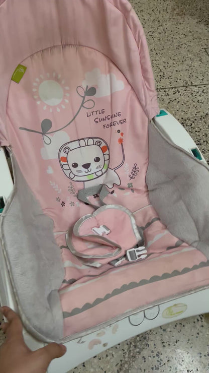 R for Rabbit Rock N Play Baby Rocker Baby Feeding Chair with Vibration and Soothing Music, Adjustable Backrest with Arc-Shaped Legs for Rocking Mode | 3 in 1 Functionality DetachableToy Bar (Pink)